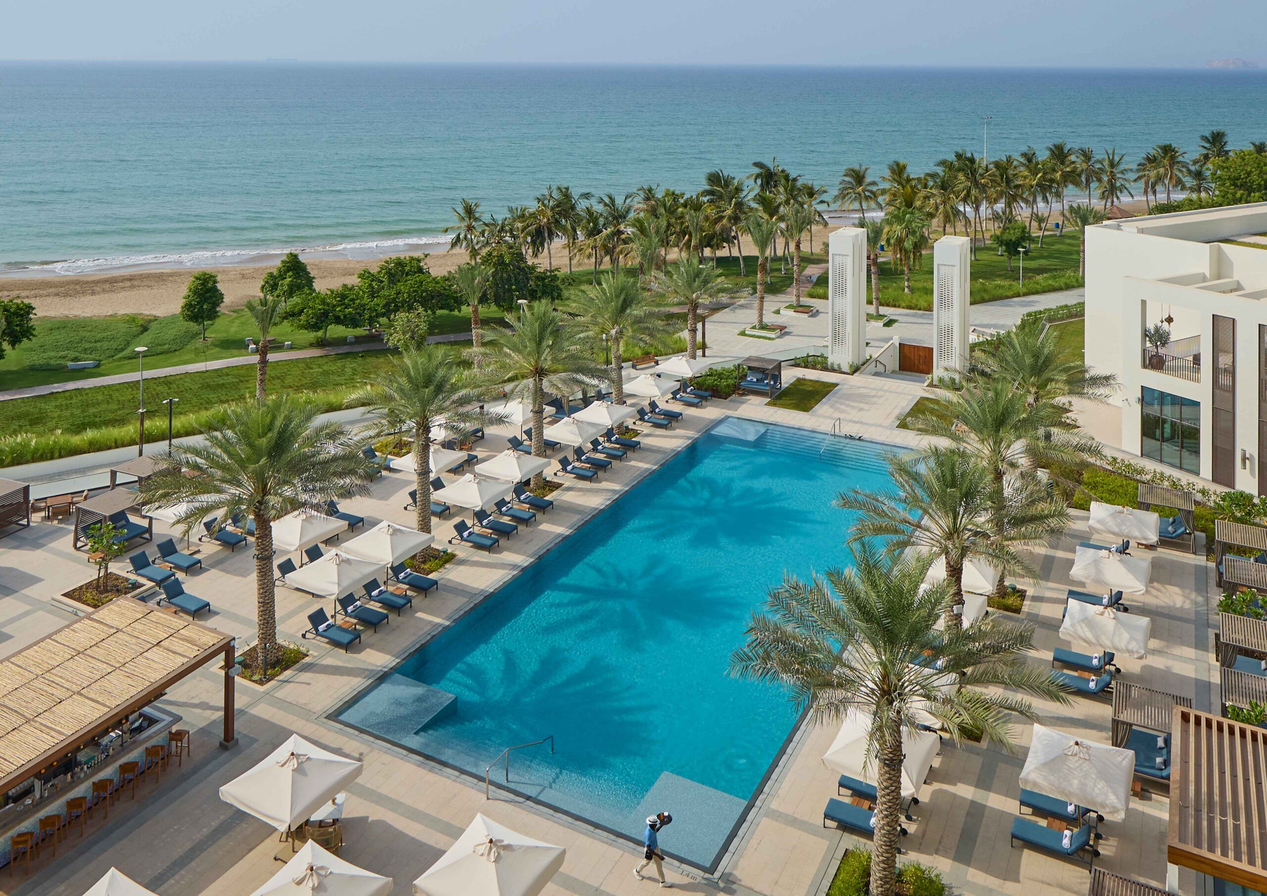 Mandarin Oriental, Muscat_Pool_Day-min